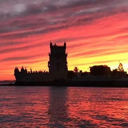 Modern Flat דירה *