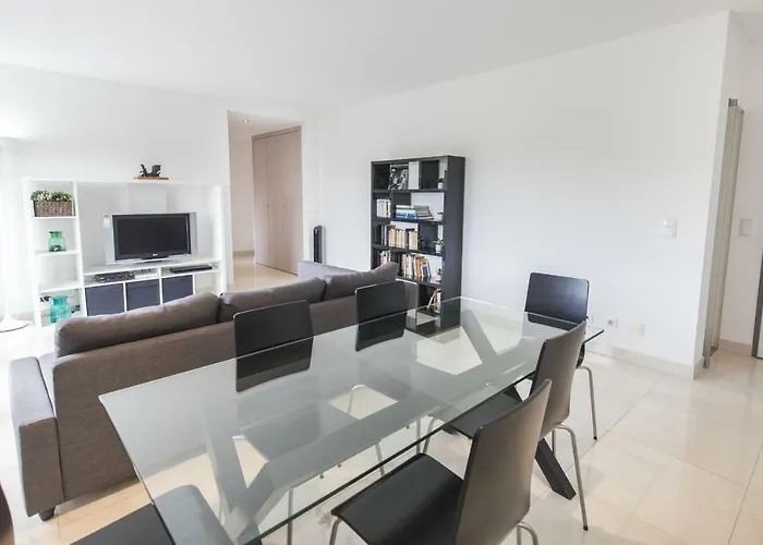 Modern Flat * Estoril